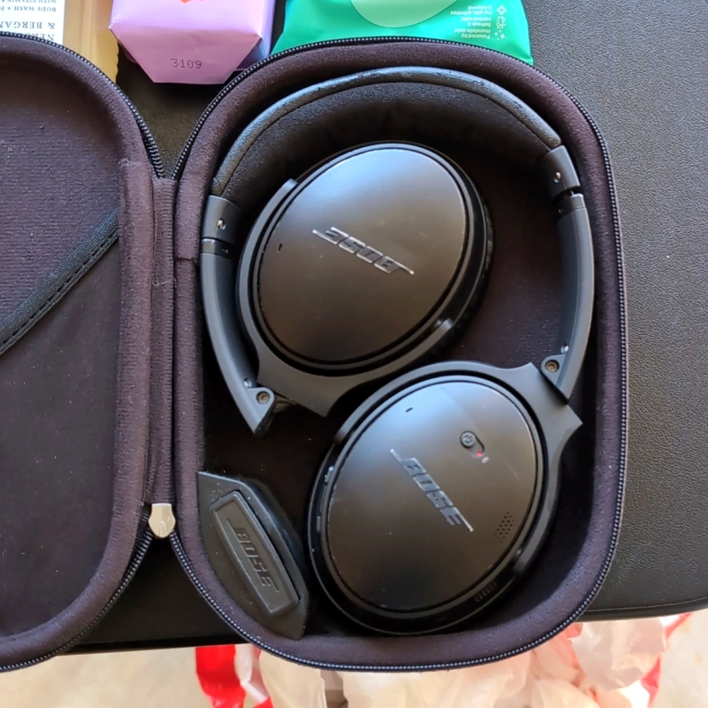 Bose Quiet Comfort headphones